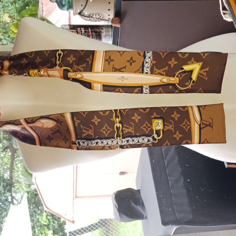 LOUIS VUITTON NEW MONOGRAM CONFIDENTIAL BANDEAU 100% Authentic - Picture 13 of 13